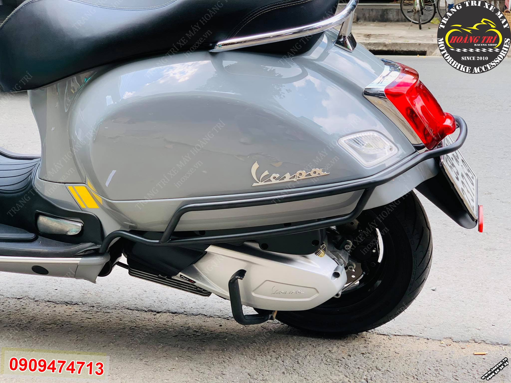 Khung bảo vệ Vespa GTS sơn tĩnh điện mẫu mới 2021